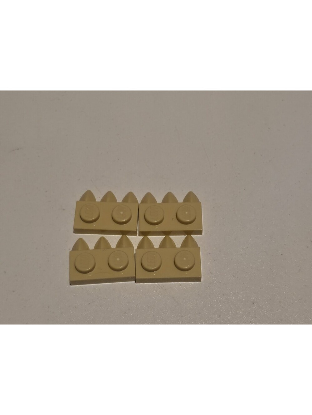 (4) 1x2 Tan / Sand Plate w/ Three Pointed Teeth / Claw Bricks ~ New Lego Brick ~
